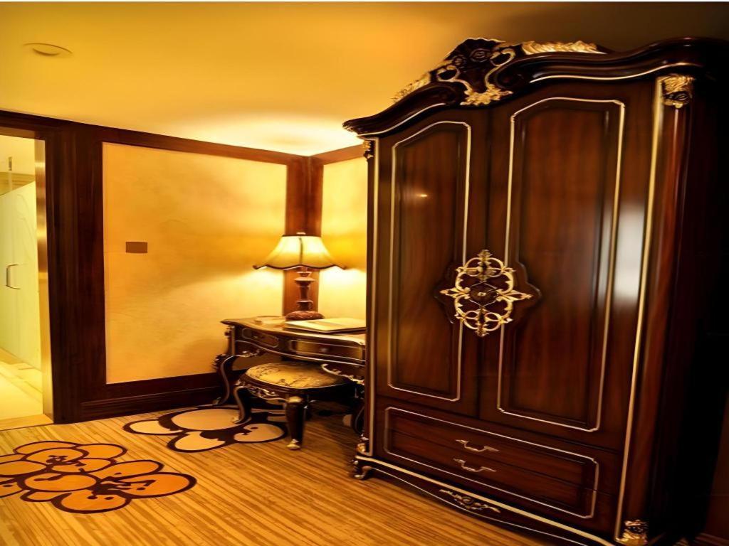 Chengdu French Theme Gold Palace Dış mekan fotoğraf