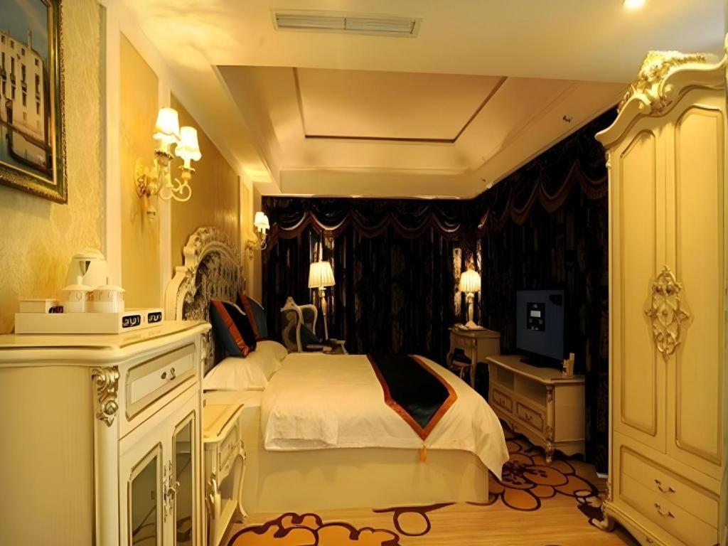 Chengdu French Theme Gold Palace Dış mekan fotoğraf